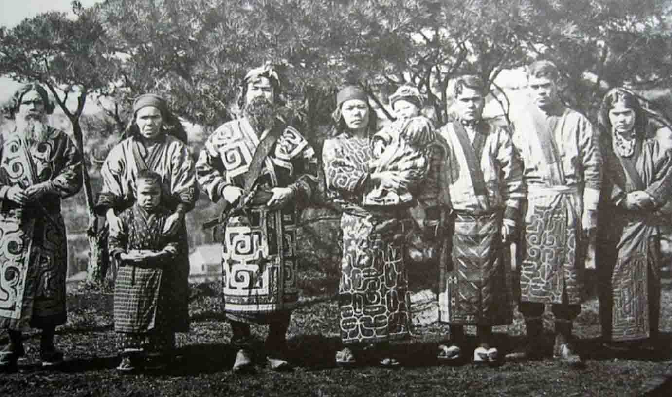 Ainu_Sakhalin_1904